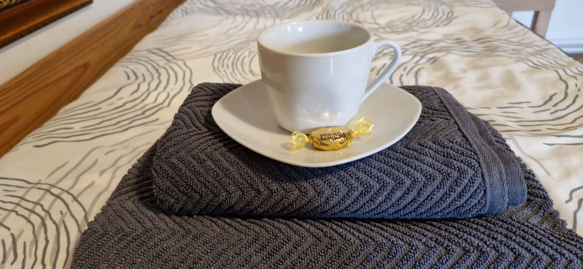 3100: Apartment RATZERSDORFER SEEN / Top 9